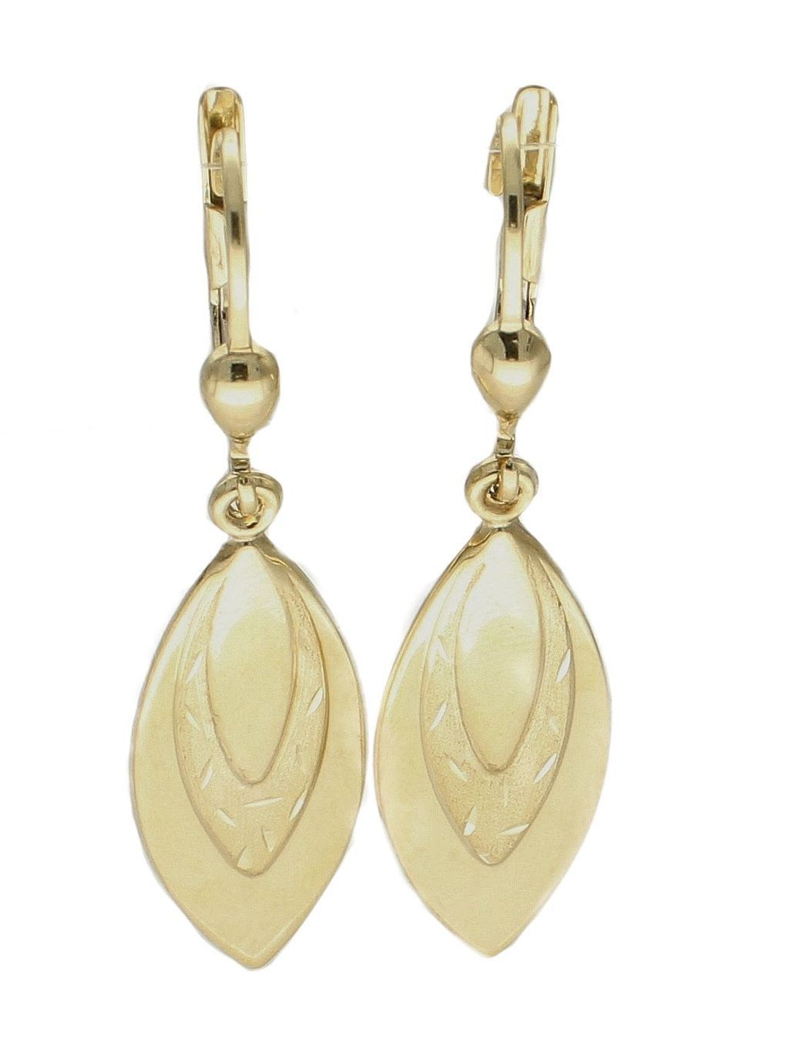 Złote kolczyki 333 wiszące zdobione blaszki KL 5753A 333. Złote kolczyki 333 wiszące zdobione blaszki. Piękne złote kolczyki z zapięciem angielskim bigiel w kształcie blaszki wykonanej z żółtego złota, któr.jpg